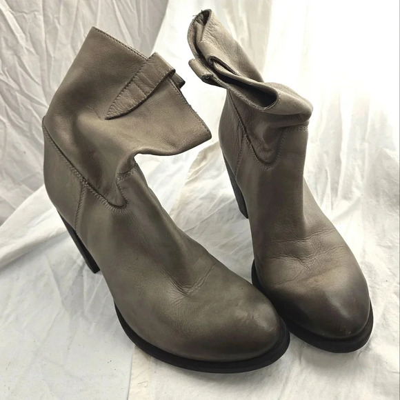 Cordani Provo Distressed Boots - Picture 7 of 13